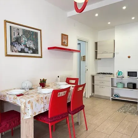 Lejlighed 5 M From The Beach, With Terrace And Sea View *