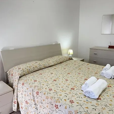 5 M From The Beach, With Terrace And Sea View