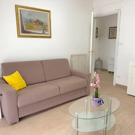 5 M From The Beach, With Terrace And Sea View *